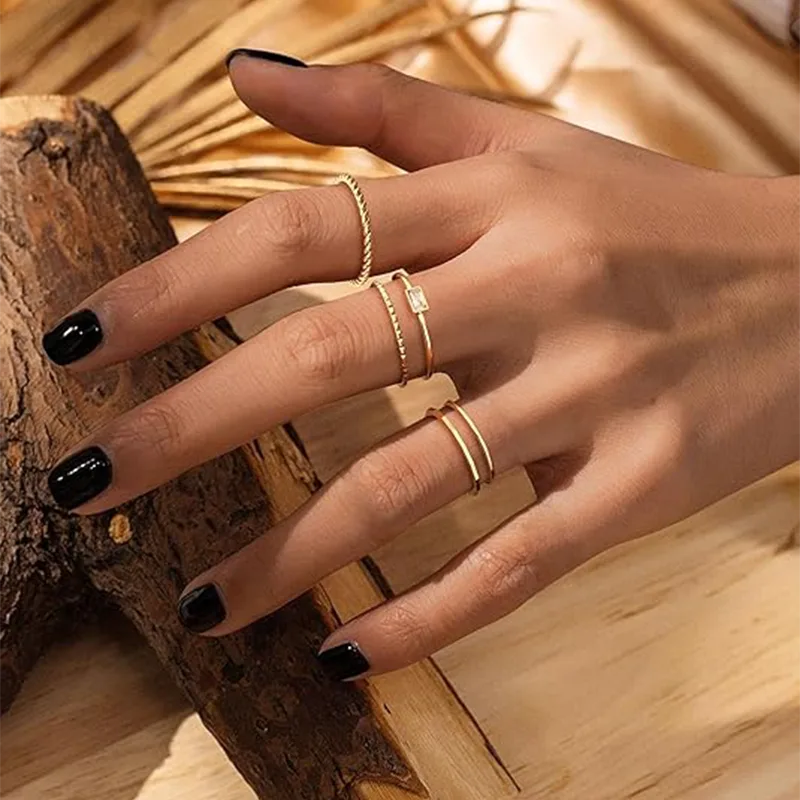 Bague de mode pour femmes en acier inoxydable doré